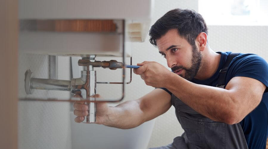 Professional water heater installation services in Poole, KY
